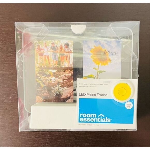 4.75"x7.42" LED Frame Powered by USB cable - Holds one 4"x6" or two 2"x3" photos - Picture 2 of 5